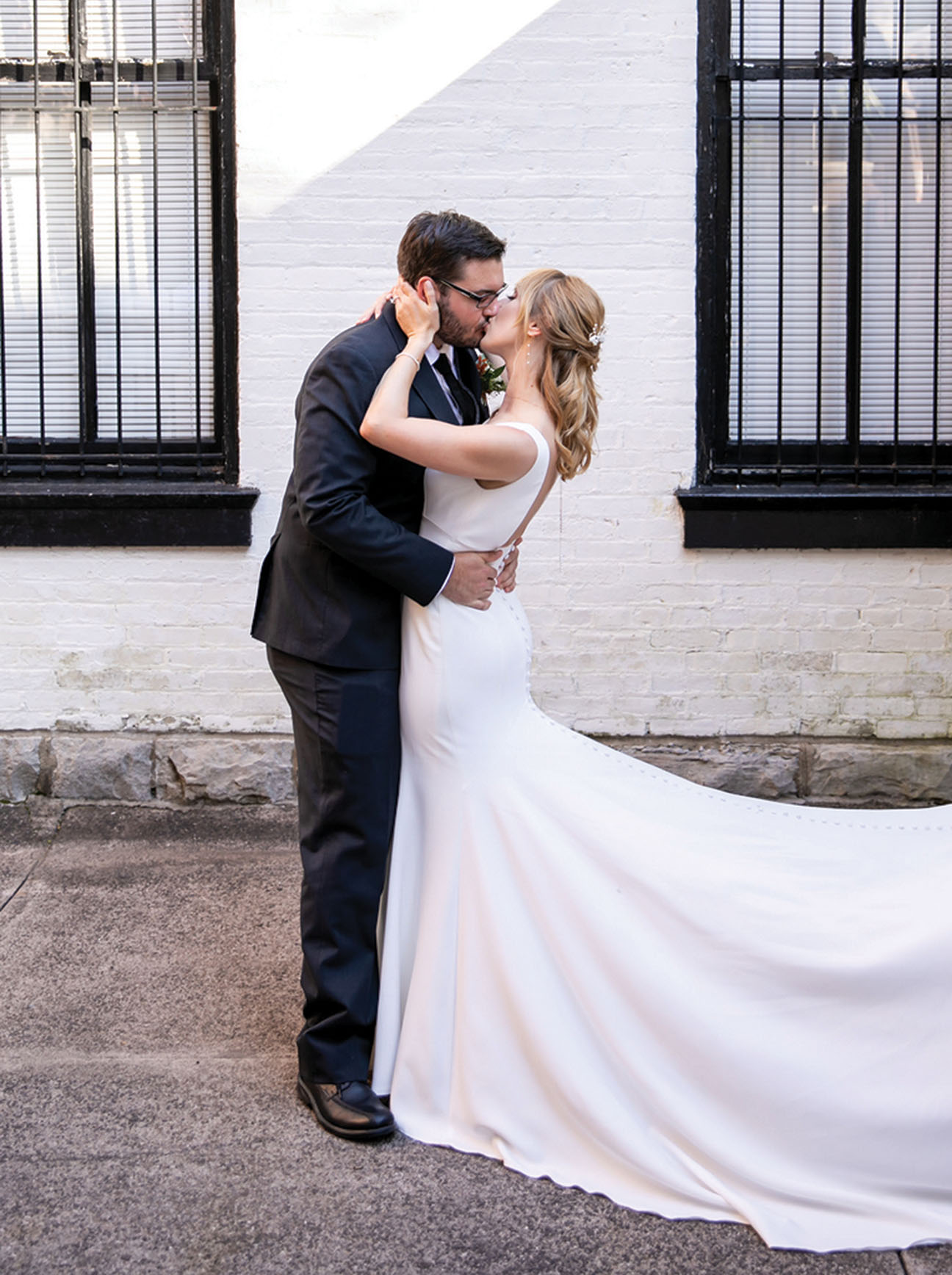 lemp mansion wedding photo 